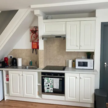 Apartment Viridian At 4 *
